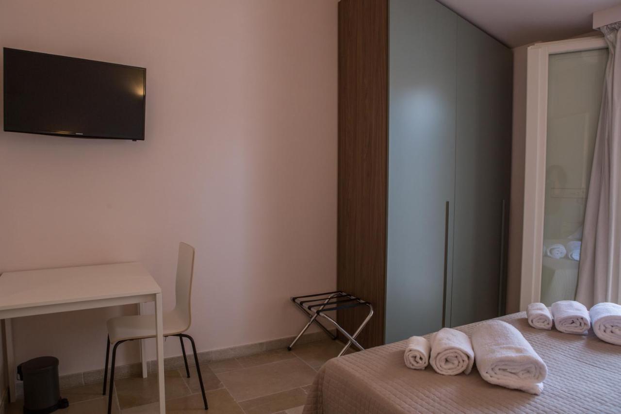 B&B Borgo Marinaro Порто-Сан-Джорджо Экстерьер фото
